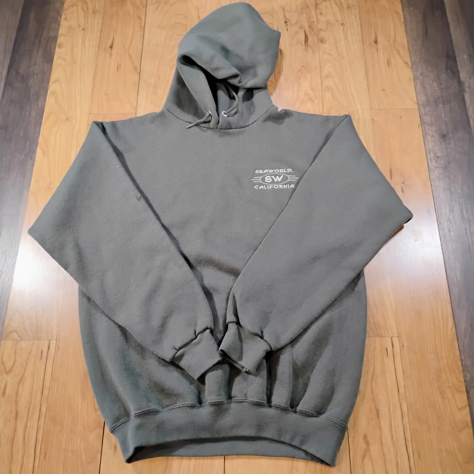 Sea World Hoodie Original Authentic Sweatshirt Mens Size Large Seaworld Green
